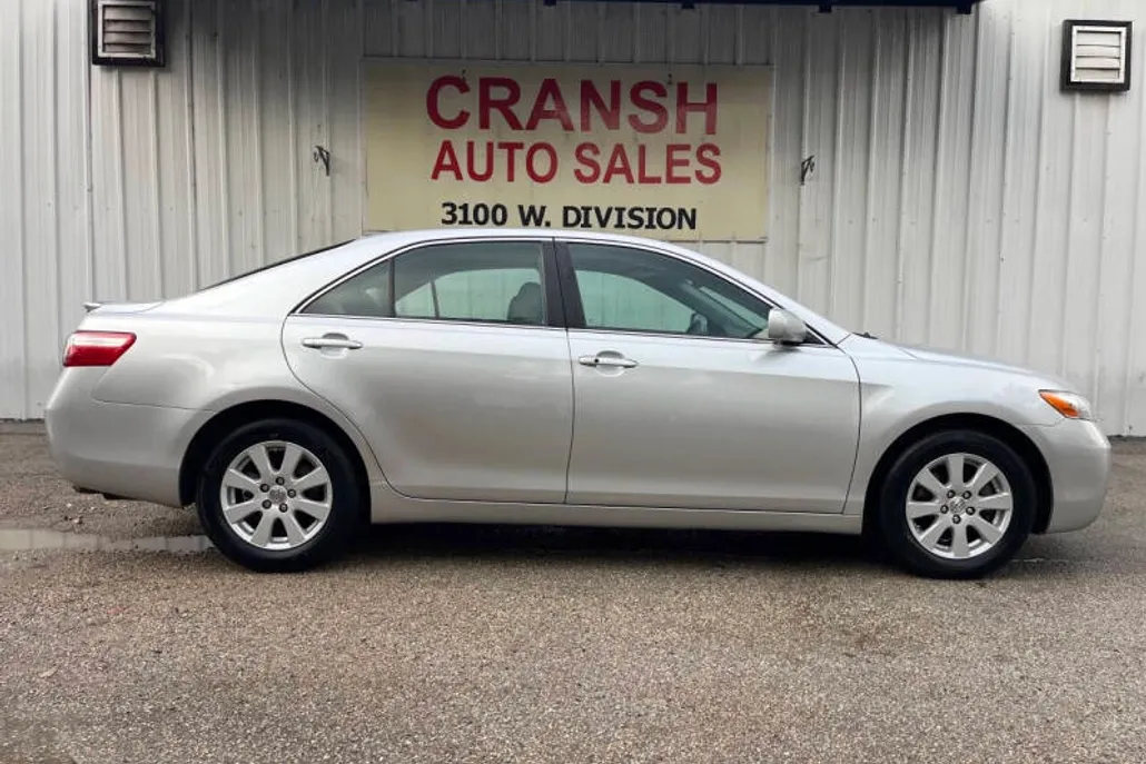 2007 Toyota Camry XLE V6 photo 1