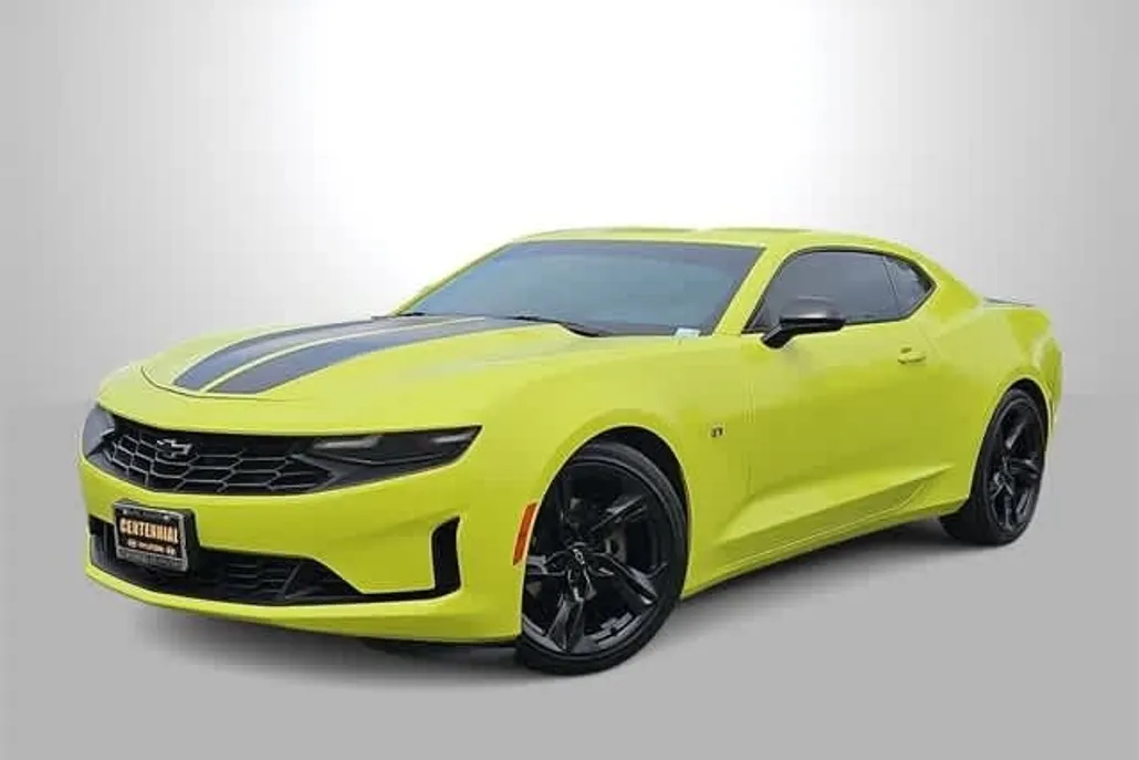 2021 Chevrolet Camaro 1LT photo 1