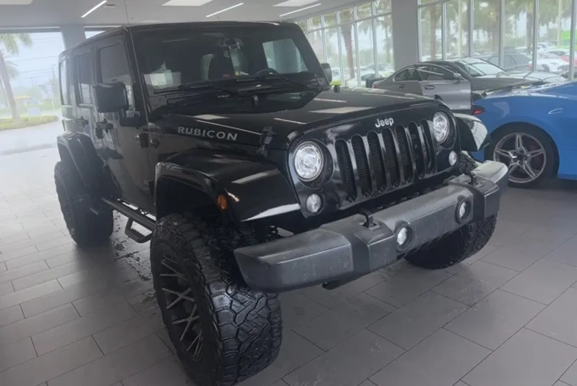 2017 Jeep Wrangler Unlimited Rubicon photo 1