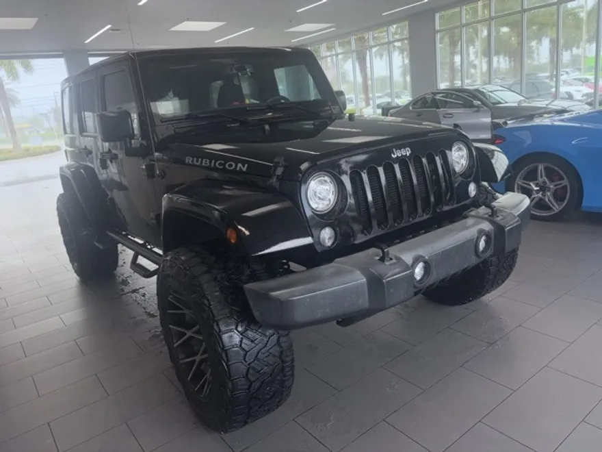 2017 Jeep Wrangler Unlimited Rubicon photo 1