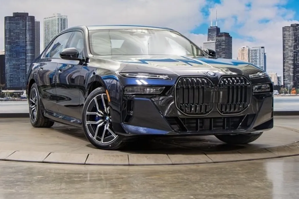 2025 Bmw 750e photo 1