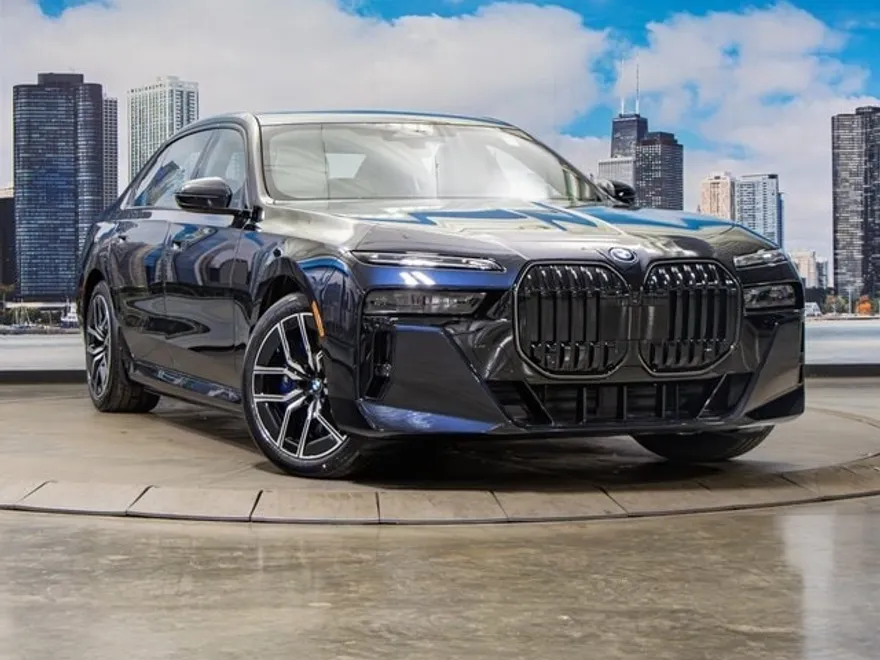2025 Bmw 750e photo 1