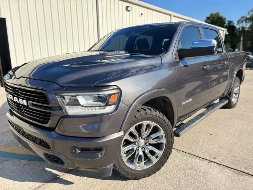 2019 Ram 1500 Laramie photo 1