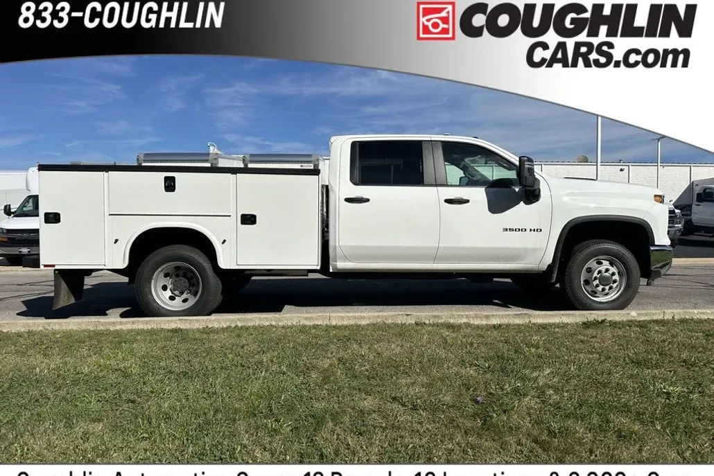 2025 Chevrolet Silverado 3500HD Work Truck photo 1