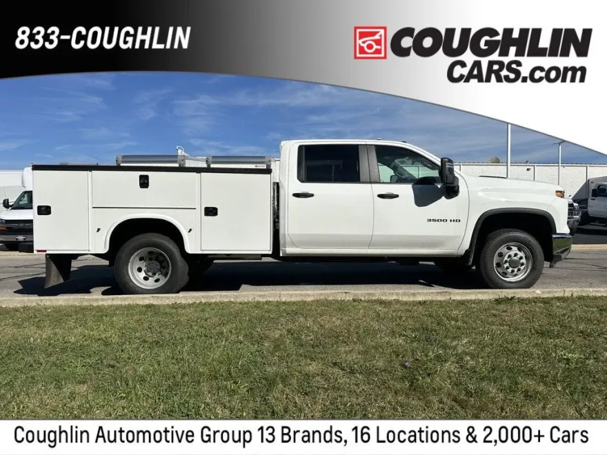 2025 Chevrolet Silverado 3500HD Work Truck photo 1