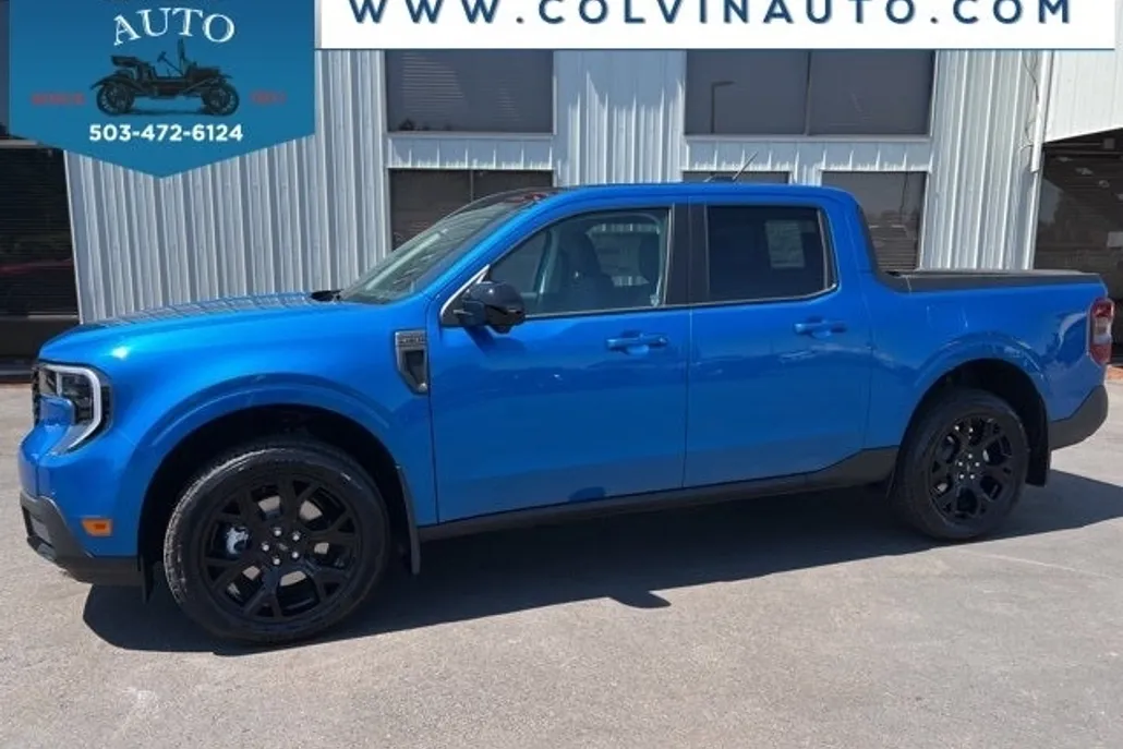 2025 Ford Maverick Lariat photo 1