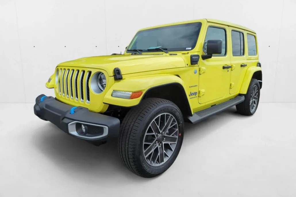 2023 Jeep Wrangler 4xe Sahara photo 1