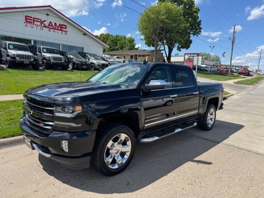 2017 Chevrolet Silverado LTZ photo 1