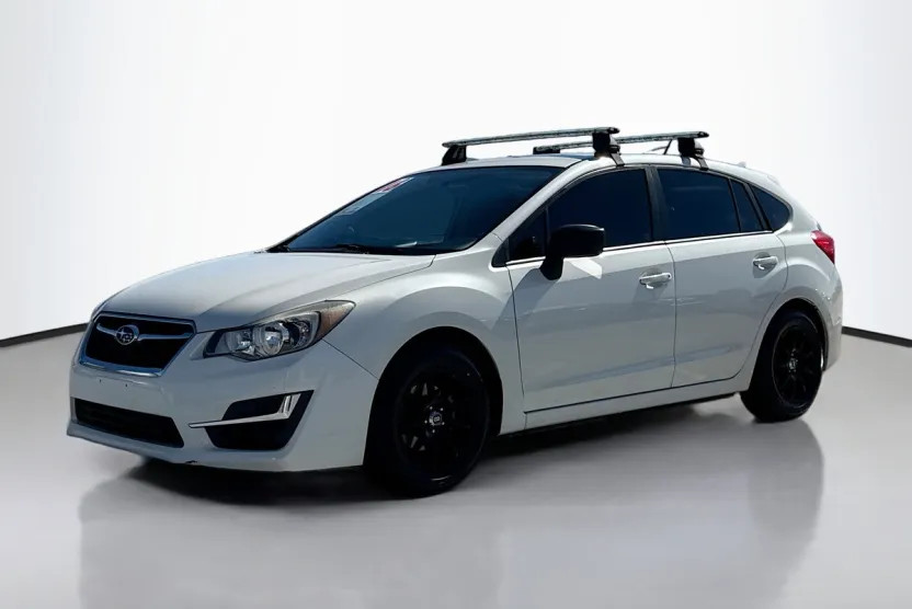 2016 Subaru Impreza 2.0i photo 1