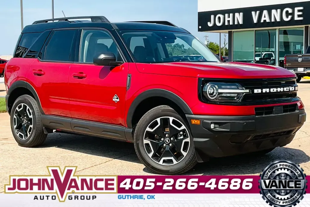 2021 Ford Bronco Sport Outer Banks photo 1