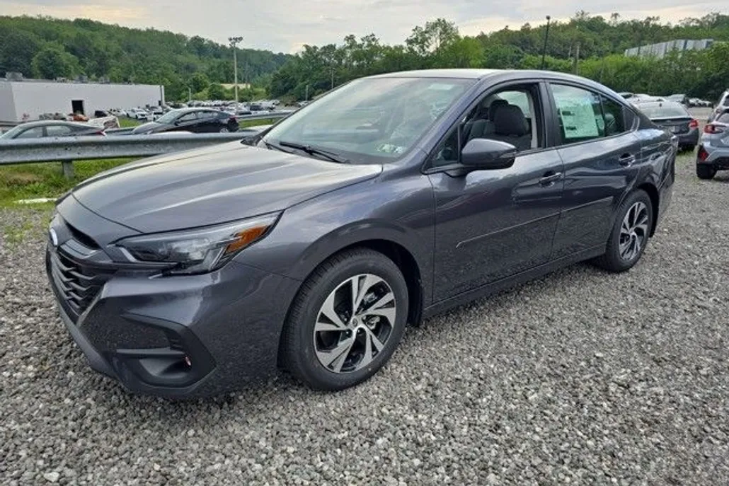 2025 Subaru Legacy Premium photo 1
