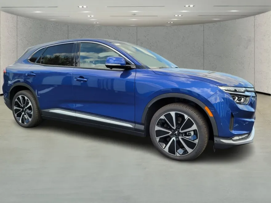 2025 Vinfast VF 8 8 photo 1