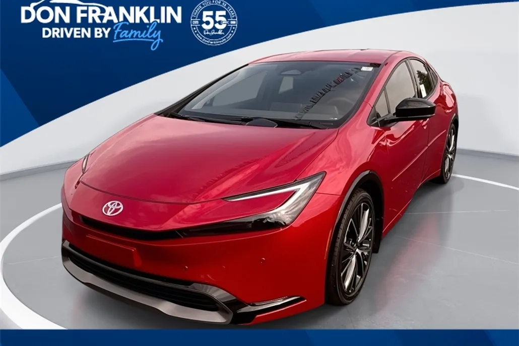 2026 Toyota Prius XLE photo 1