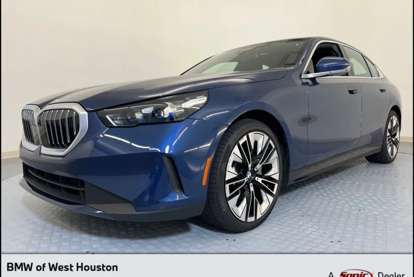 2025 Bmw 530i photo 1