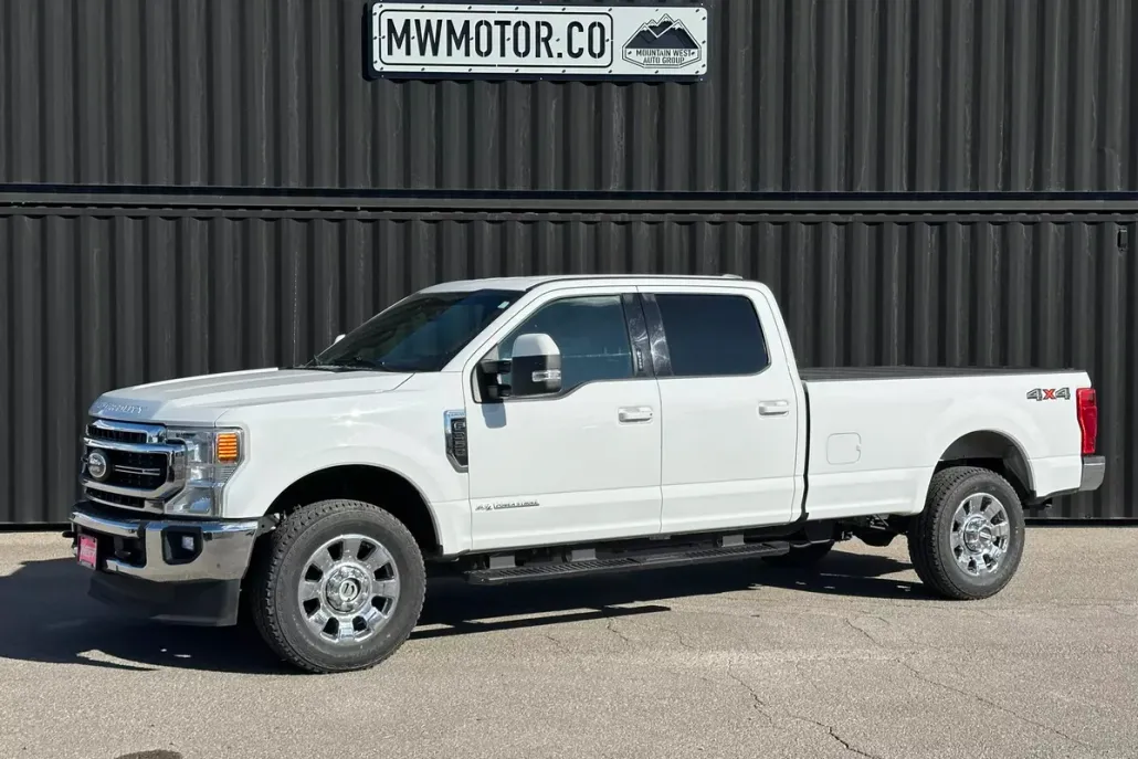 2022 Ford F-350 Lariat photo 1