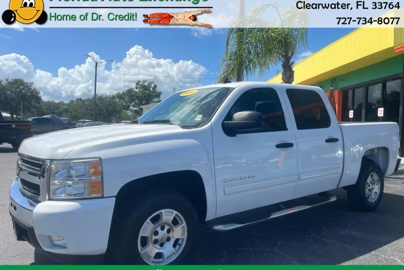 2011 Chevrolet Silverado 1500 LT photo 1