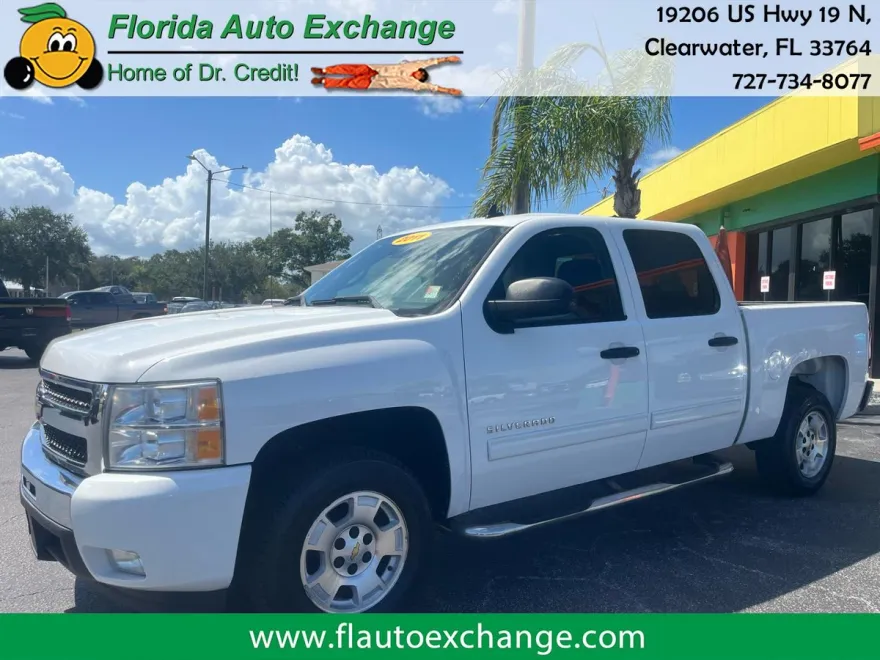 2011 Chevrolet Silverado 1500 LT photo 1