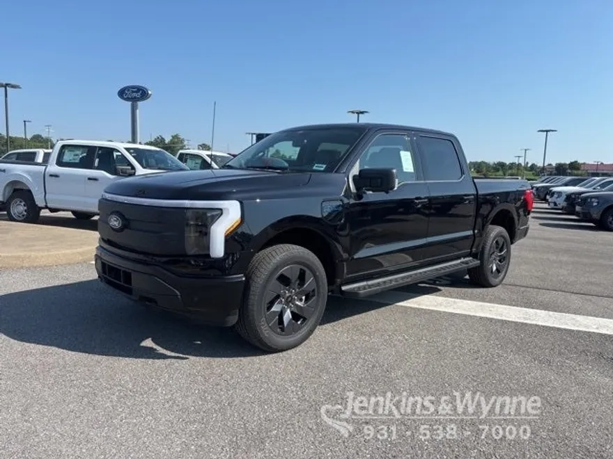 2025 Ford F-150 Lightning photo 1