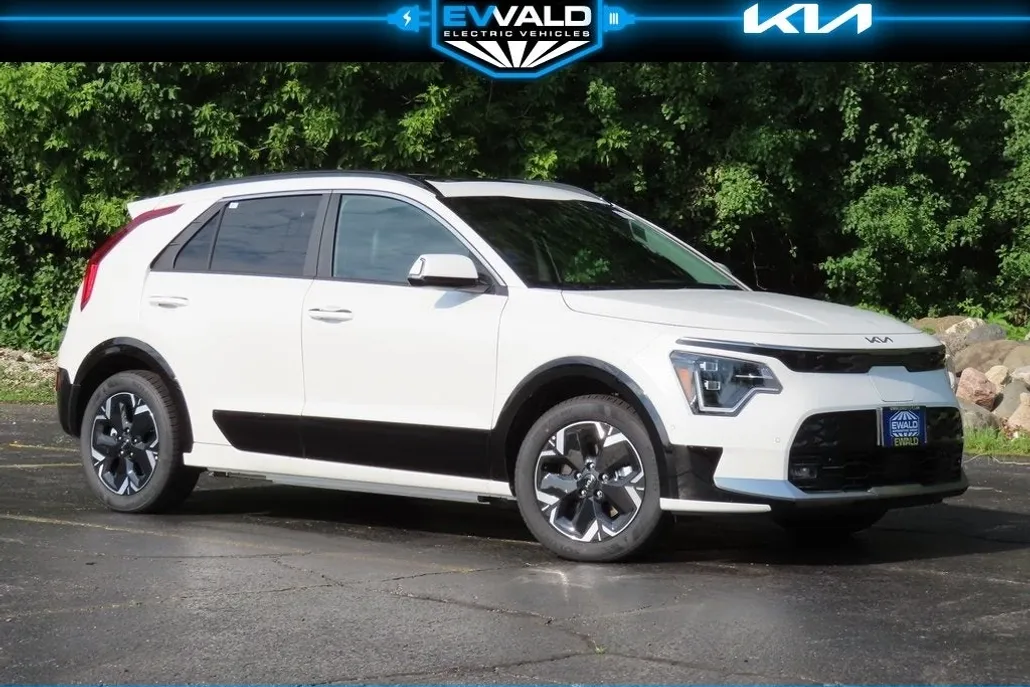 2024 Kia Niro EV Wave photo 1