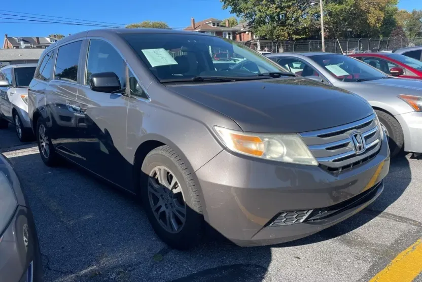 2013 Honda Odyssey EX-L photo 1