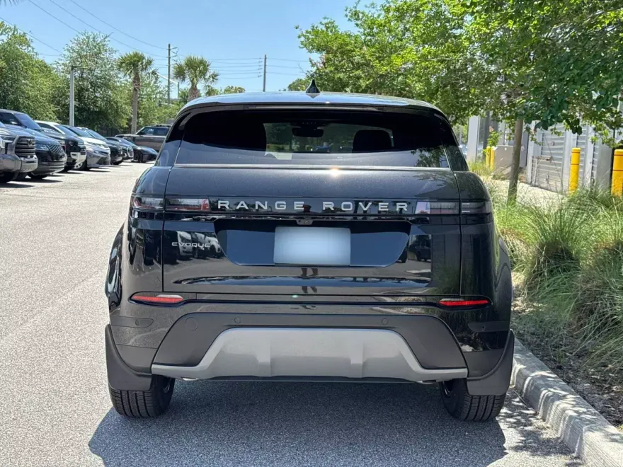 2026 Land Rover Range Rover Evoque S photo 1