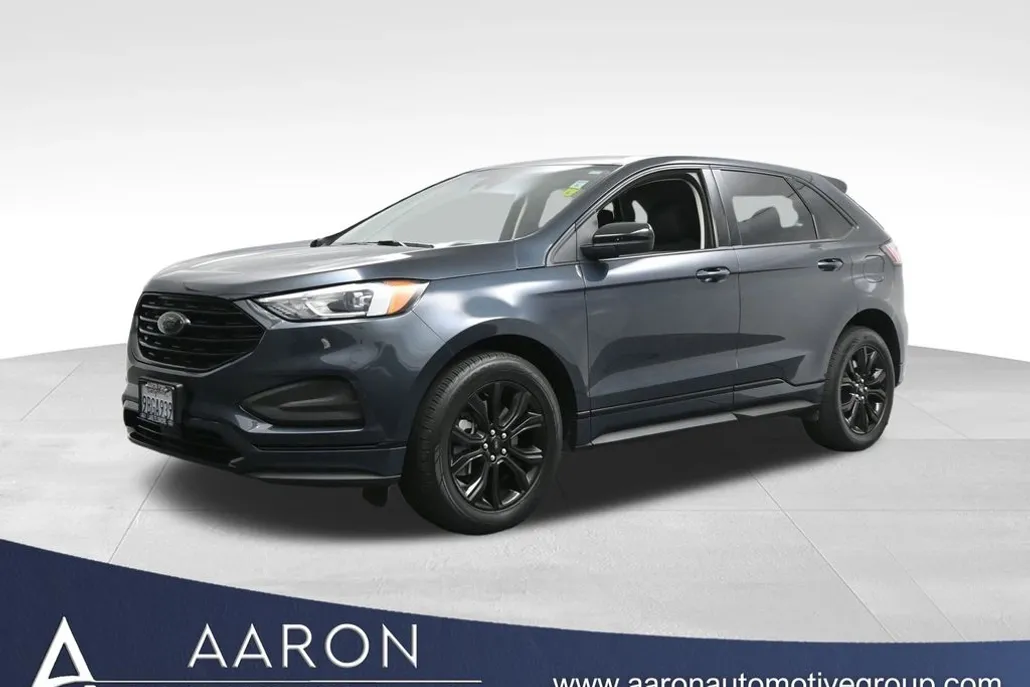 2022 Ford Edge SE photo 1