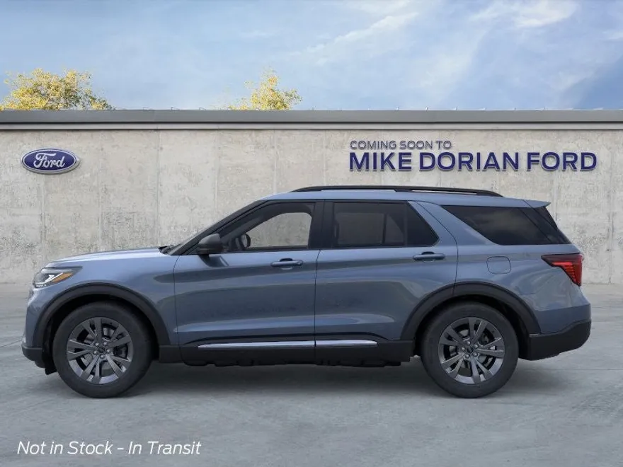 2025 Ford Explorer photo 1