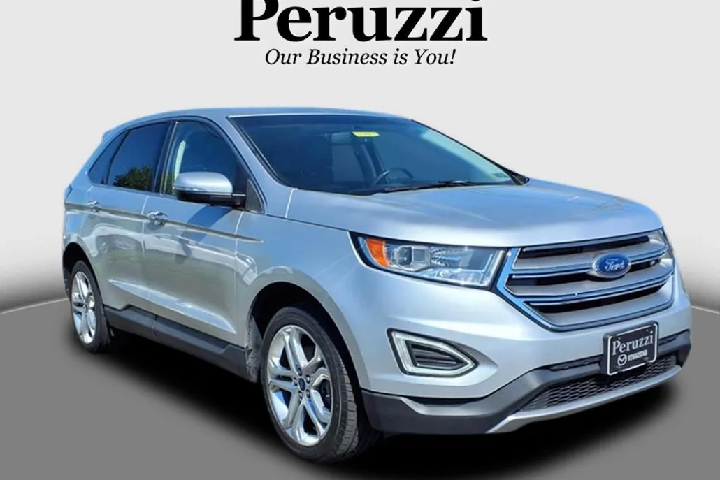 2018 Ford Edge Titanium photo 1