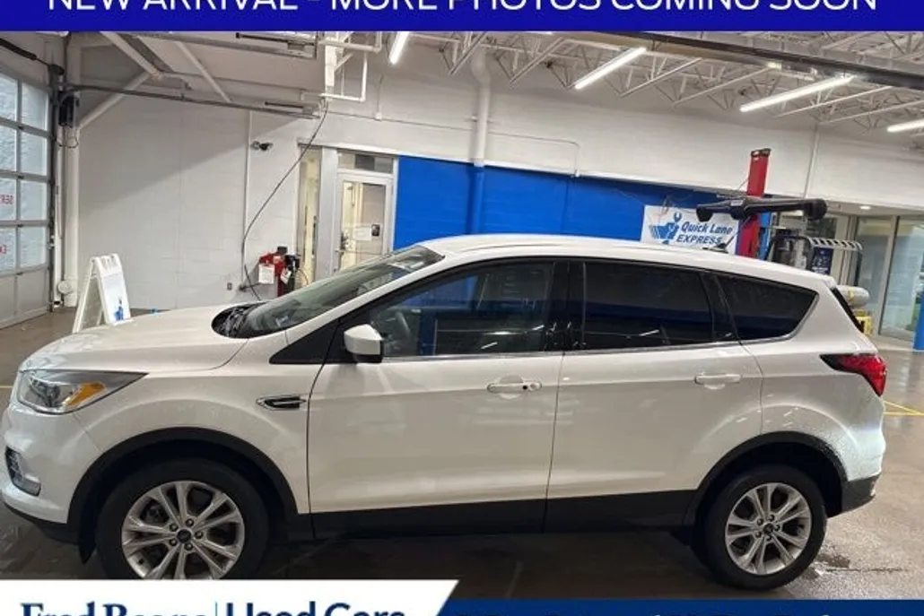 2019 Ford Escape SE photo 1