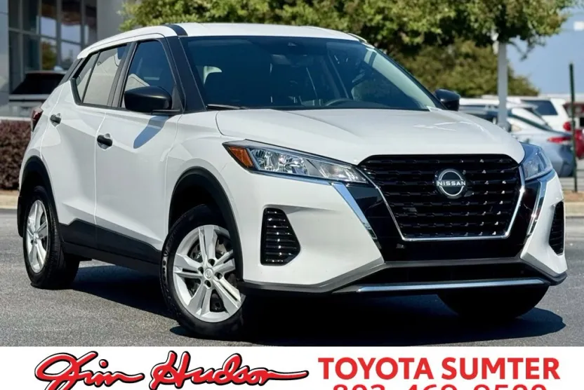 2024 Nissan Kicks S photo 1