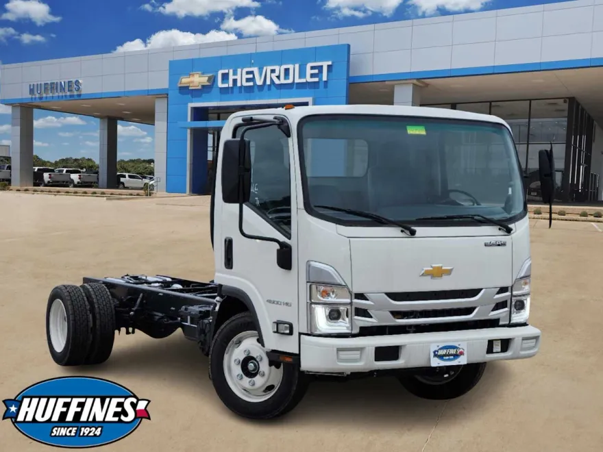 2024 Chevrolet Silverado 4500HD photo 1