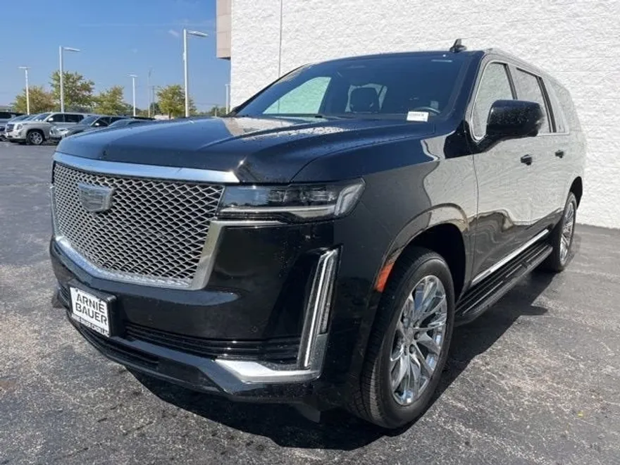 2023 Cadillac Escalade ESV Premium Luxury photo 1