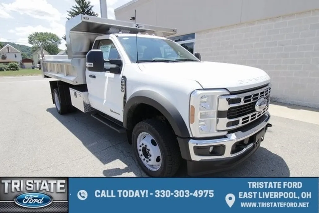 2024 Ford F-550 photo 1
