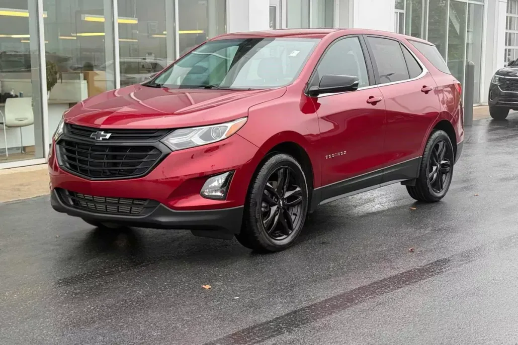 2020 Chevrolet Equinox LT photo 1