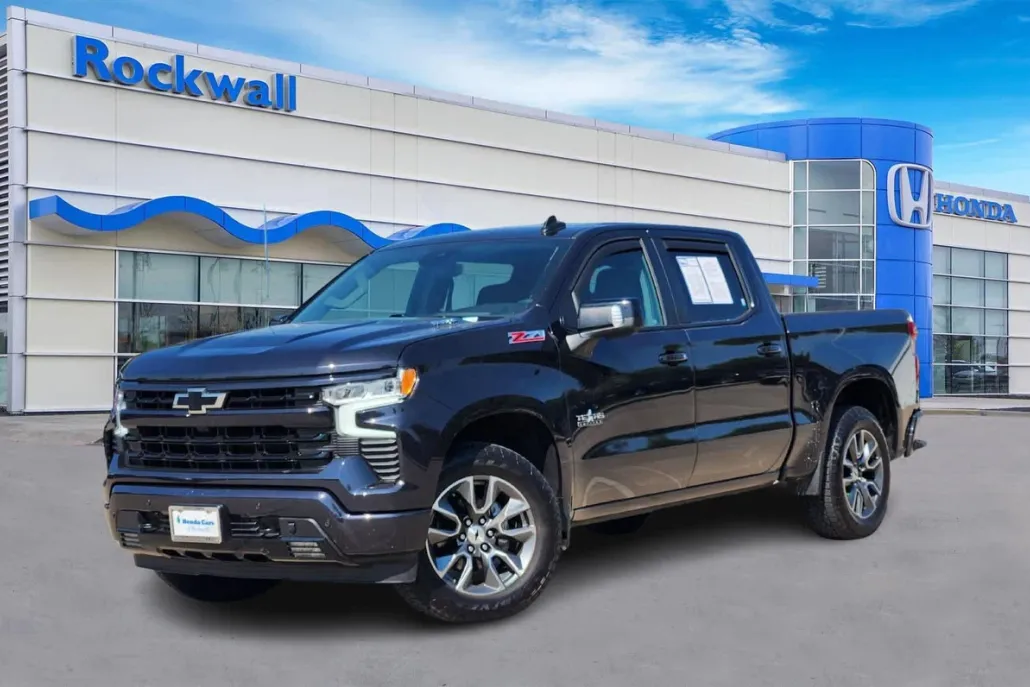 2024 Chevrolet Silverado 1500 RST photo 1