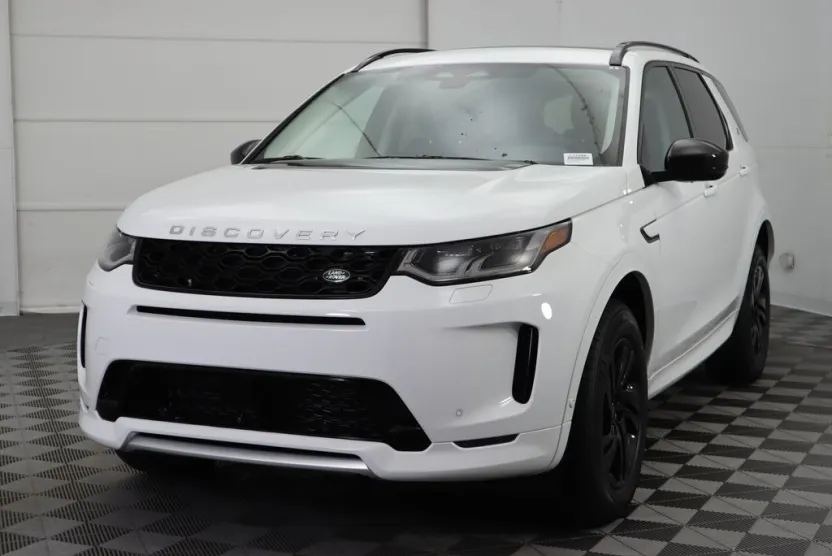 2024 Land Rover Discovery Sport S photo 1