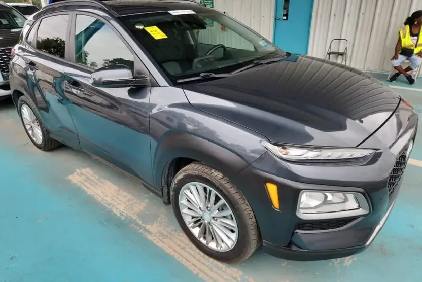2021 Hyundai Kona SEL Plus photo 1
