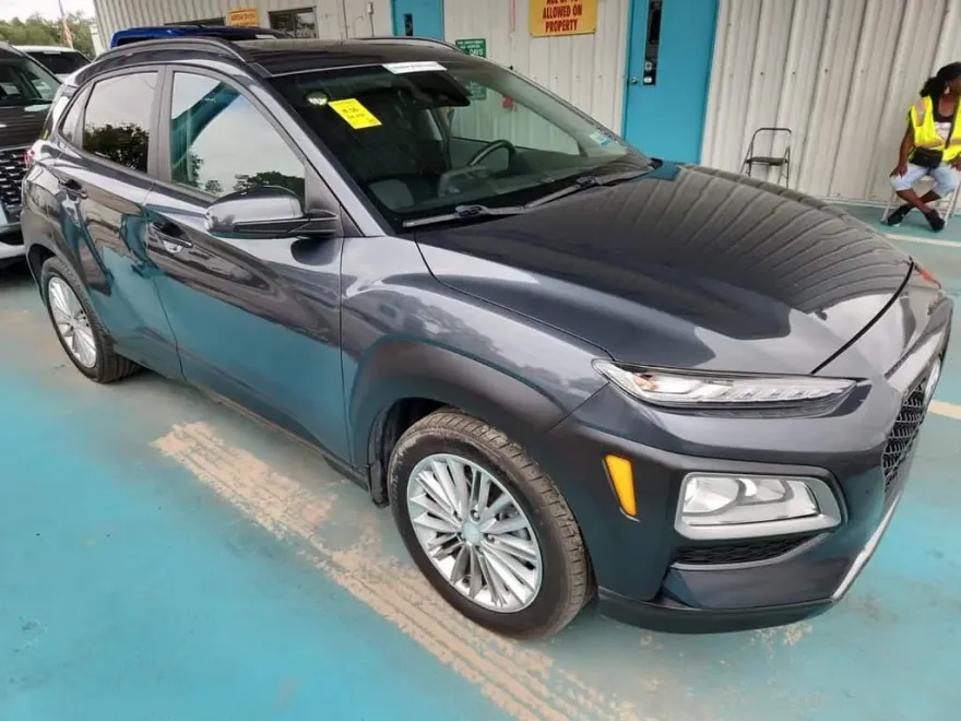 2021 Hyundai Kona SEL Plus photo 1