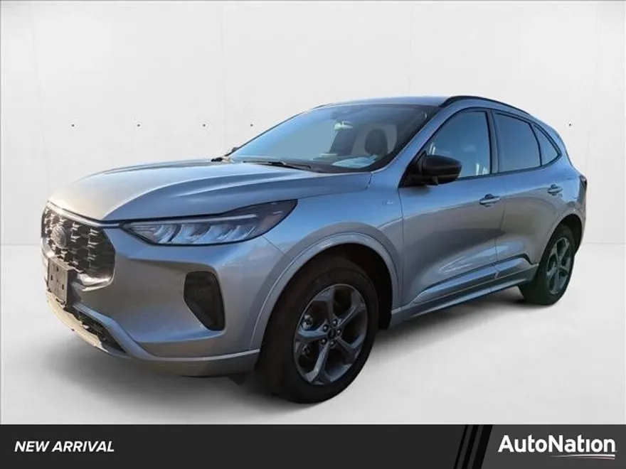 2024 Ford Escape ST-Line photo 1
