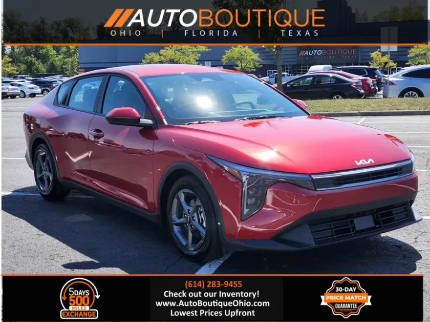 2025 Kia K4 LXS photo 1