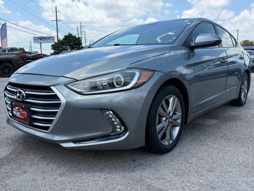 2017 Hyundai Elantra Limited photo 1