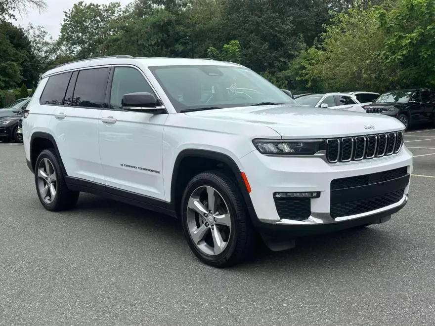 2022 Jeep Grand Cherokee Limited photo 1