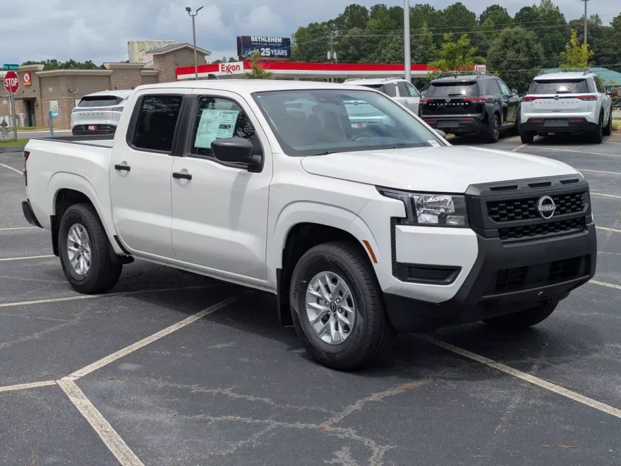 2025 Nissan Frontier S photo 1