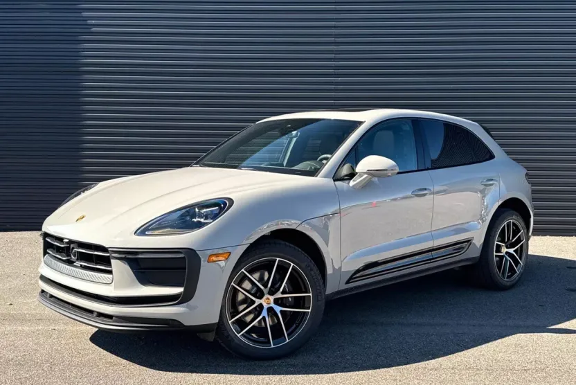 2025 Porsche Macan GTS photo 1