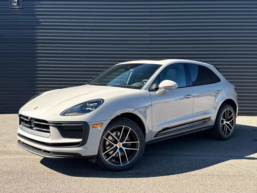 2025 Porsche Macan GTS photo 1