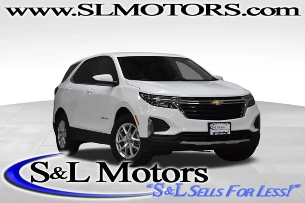 2024 Chevrolet Equinox LT photo 1