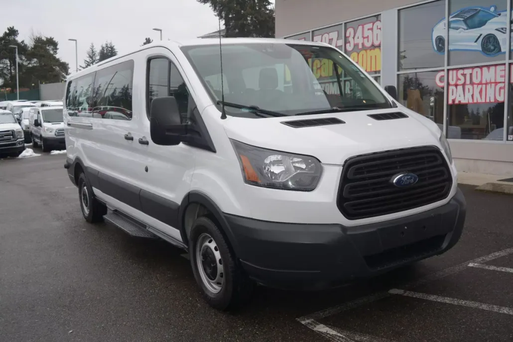 2017 Ford Transit XL Van photo 1