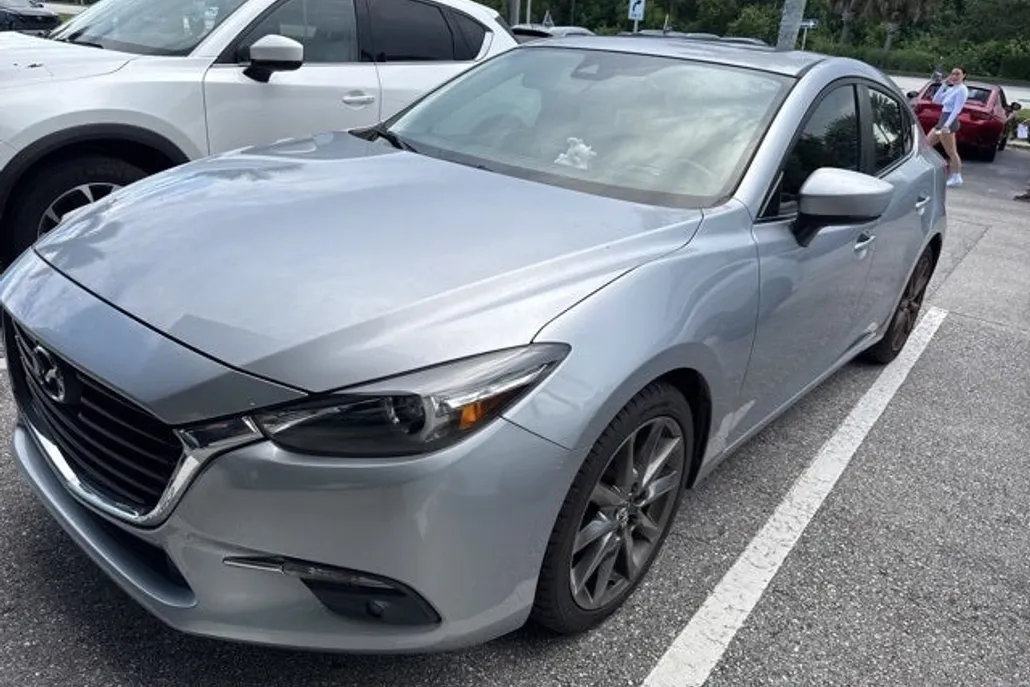 2018 Mazda Mazda3 Grand Touring photo 1