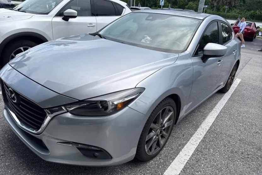 2018 Mazda Mazda3 Grand Touring photo 1