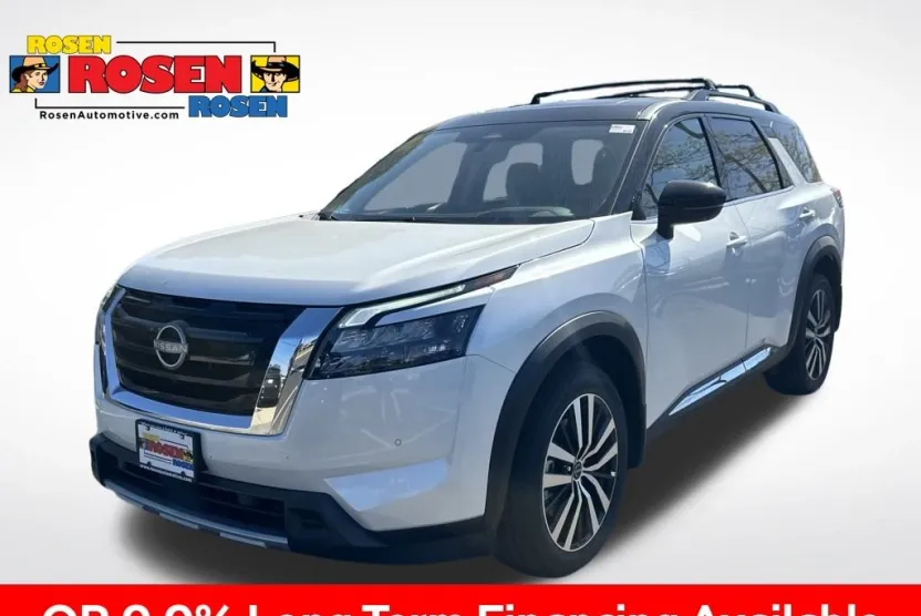 2025 Nissan Pathfinder Platinum photo 1